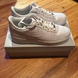 Nike Air Force 1 '07 White minimally worn